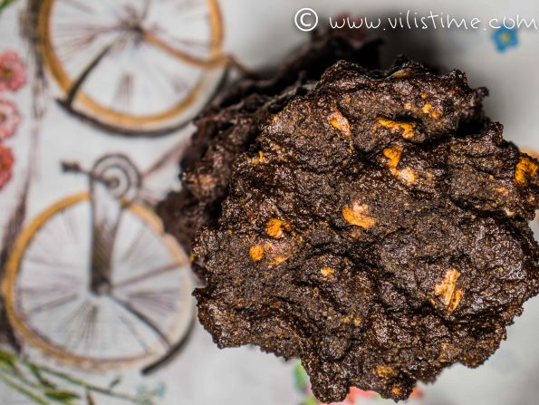 Шоколадови кукита с домашни лешници и брашно от рожков