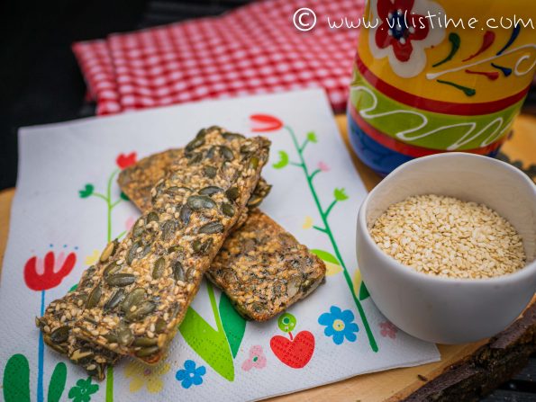 Безглутенови хрупанки от семена и ким