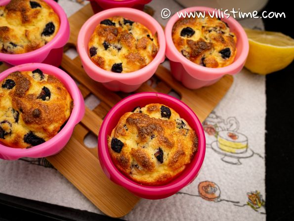 Кето мъфини с боровинки и лимонови корички