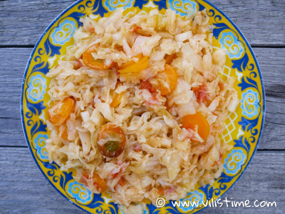 Прясно зеле с домати в мултикукър (тенджера)